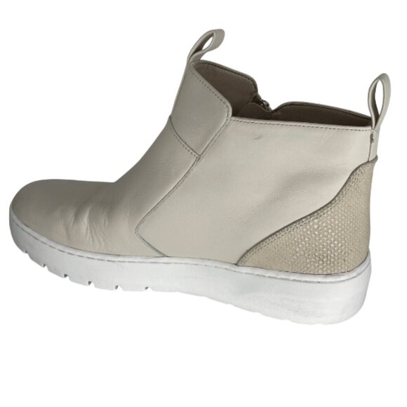 Vionic Brinkley Soft Leather Side-Zip Bootie Platform Sole Molded Arch Sneaker - Picture 4 of 12